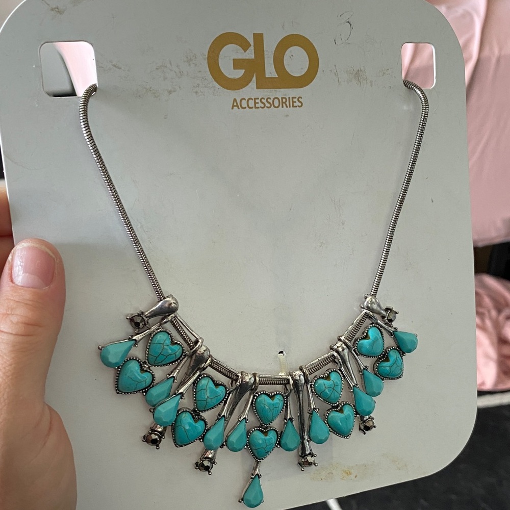 Faux turquoise-colored heart and teardrop shaped dangles necklace NWT